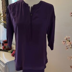 Elegant Banana Republic silk blouse